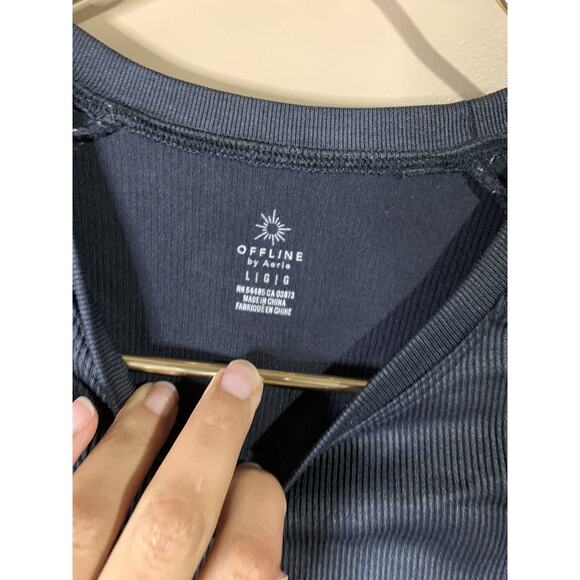 aerie OFFLINE By Big Chill Seamless Long Sleeve Crop Top Size L - Picture 4 of 7